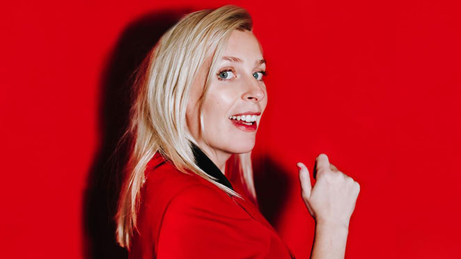 SARA PASCOE & SPECIAL GUESTS